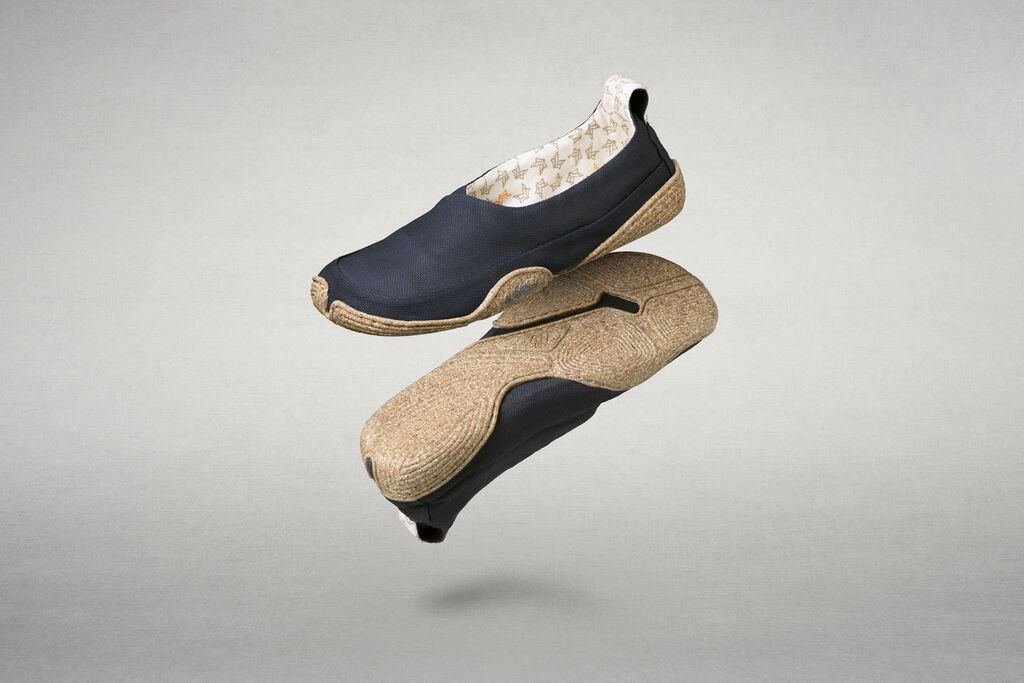 Kami blue, Wildling Shoes, minimal shoes, sustainable